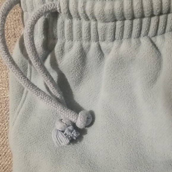 TNA boyfriend sweatpants - SOLD - Picture 6 of 6